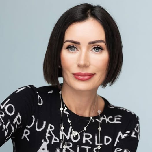 Gosia Bosgang Headshot